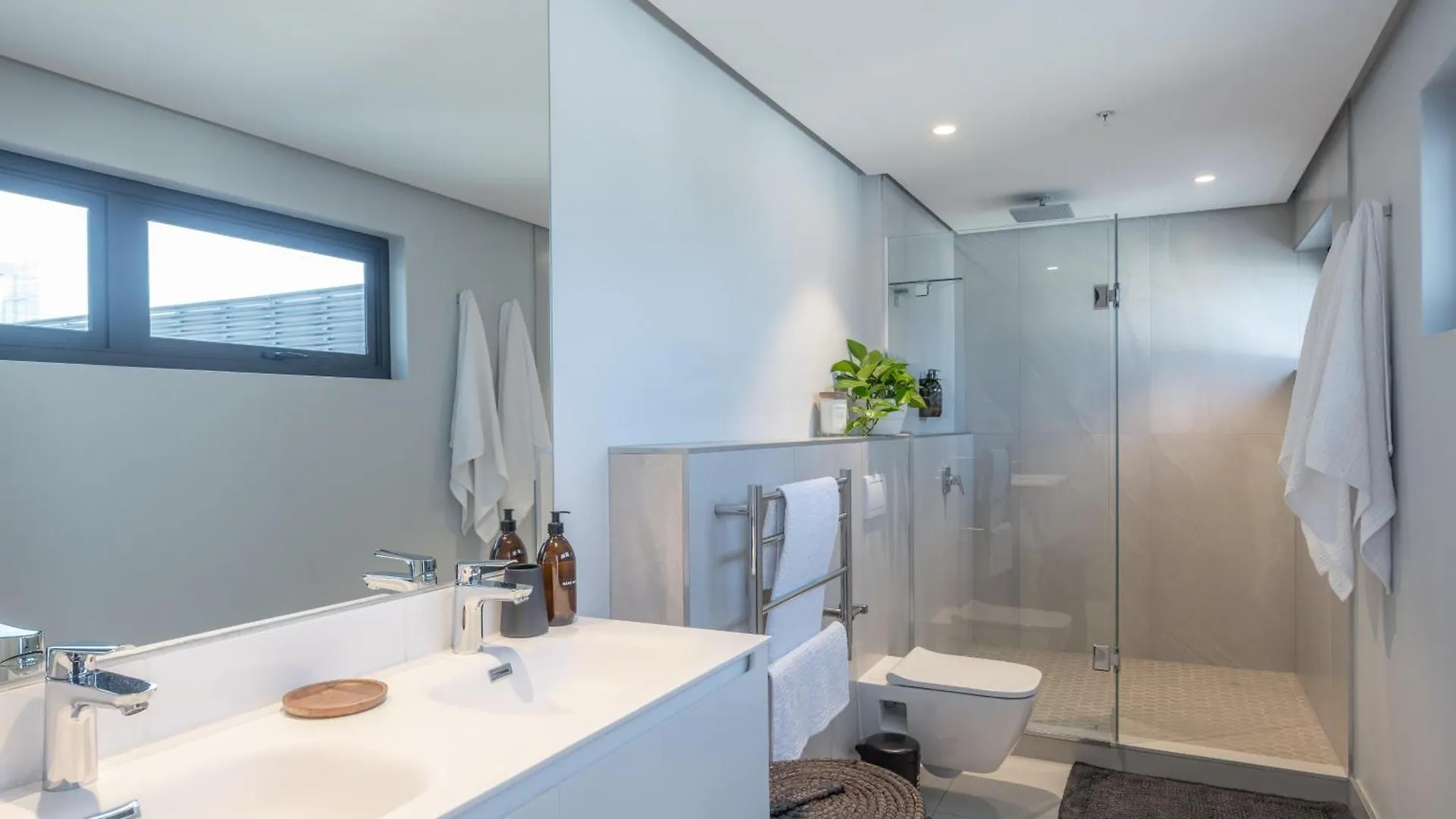 Apartment Highest Penthouse In City - Pool And Panoramic Views Cape Town