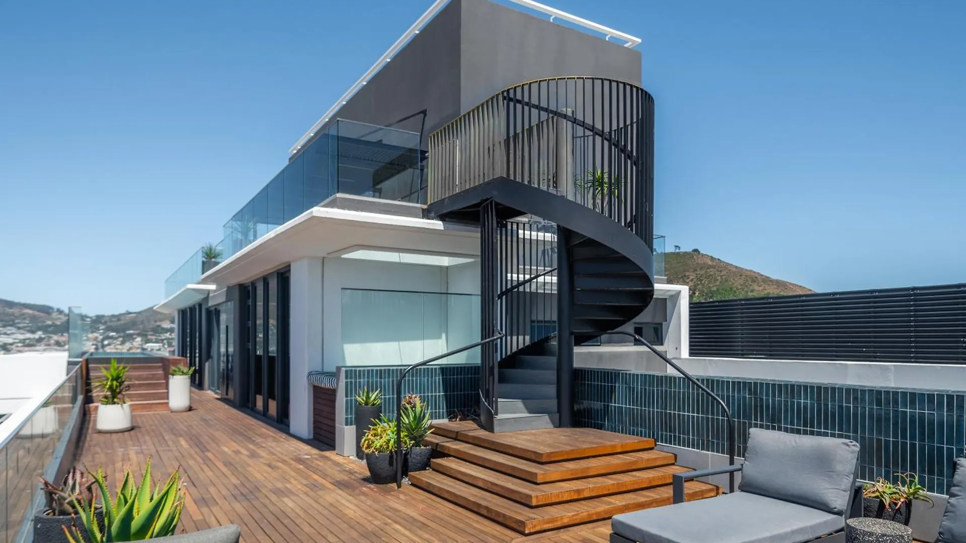 Highest Penthouse In City - Pool And Panoramic Views Cape Town 0*,